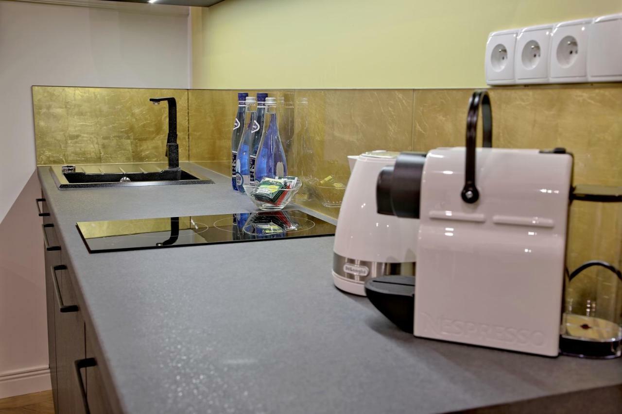 Bentis Luxury Apartments كراكوفيا المظهر الخارجي الصورة
